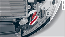 Compartimento do motor: remover a tampa da caixa