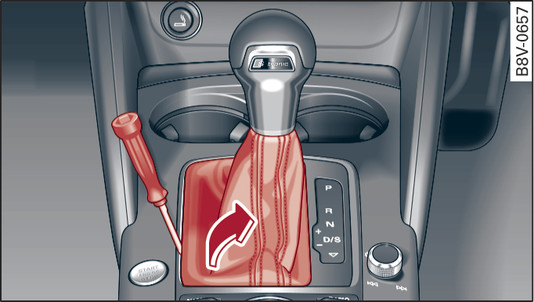 Fig. 113 Selector lever: Removing the boot