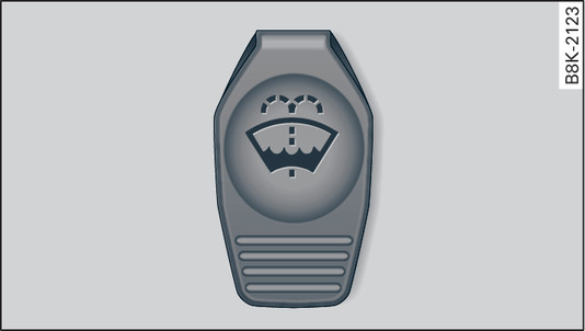 Fig. 313 Engine compartment: Cap of windscreen washer container (example)