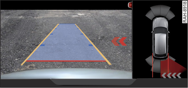 Fig. 148 Infotainment: Rear cross-traffic assist display