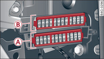 Dash panel (passenger's side on LHD vehicles): Fuse carrier with plastic frames