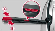 Rear window wiper: Removing the wiper blade