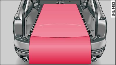 Luggage compartment: Reversible floor covering with backrest folded down