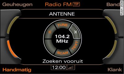 Automatisch zoeken van een zender, vooruit (FM-band)