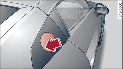 Fig. 157 Vehicle as seen from the rear right: Opening the fuel tank flap